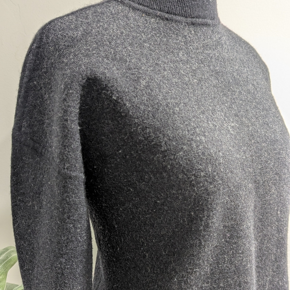 Everlane Black Wool Sweater | Minimalist Pullover | Classic Crewneck | Small - Picture 3 of 5